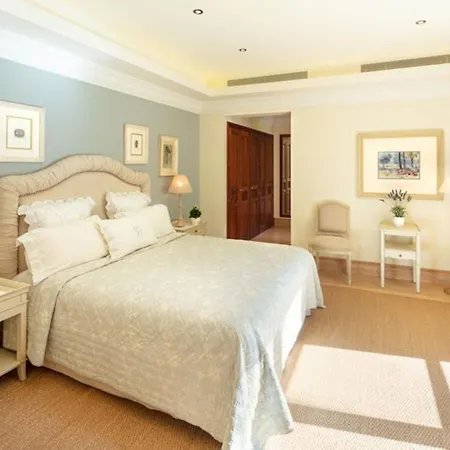 Elegant 6Br Villa With Private Pool - Lush Gardens Near Marbella Golden Mile