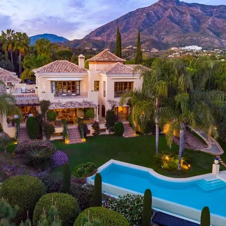 Elegant 6Br Villa With Private Pool - Lush Gardens Near Marbella Golden Mile *